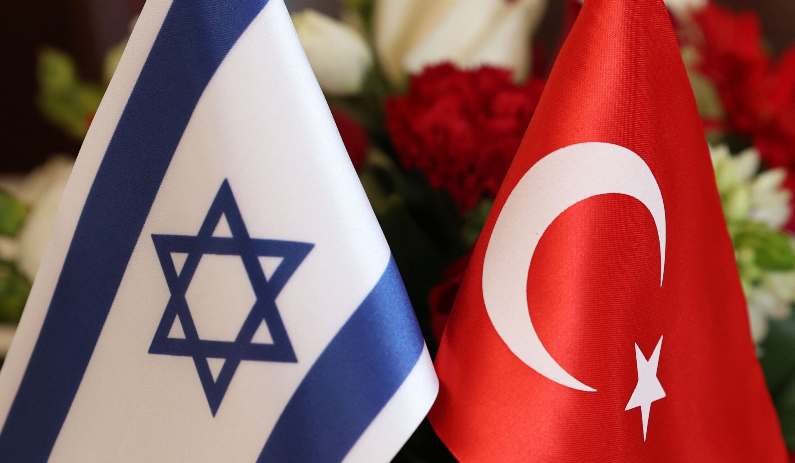 İsrail diplomatlarını Türkiyəyə QAYTARDI