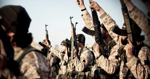 İŞİD silahlıları Konqoda 120-dən çox adamı ÖLDÜRDÜ – VİDEO