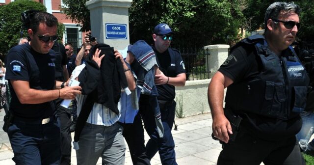 İzmir polisi İŞİD-lə əlaqəli 9 nəfəri SAXLADI