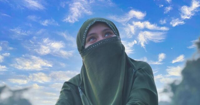 Qırğızıstanda niqab qadağası heç bir şəkildə İslam normalarını pozmur – Kadır Məlikov