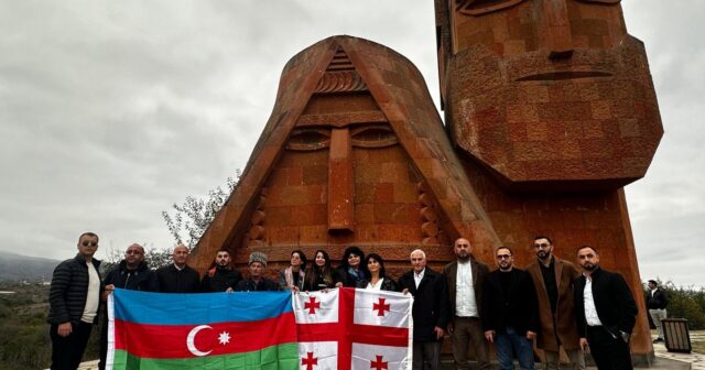 Gürcüstandan gələn səyahətçilərin növbəti qrupu Xankəndini gəzib