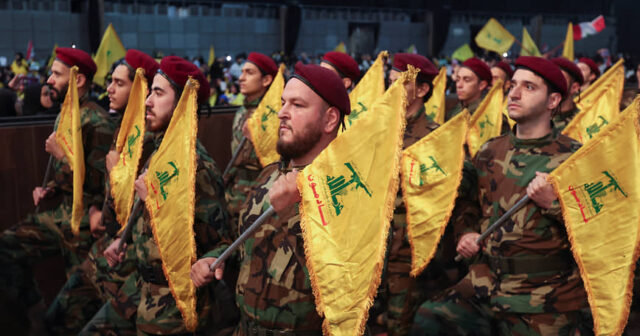 Reuters: Hizbullah İsraillə uzunmüddətli dağıdıcı müharibəyə hazırlaşır