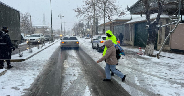 Yol polisi hava şəraiti ilə bağlı piyadalara müraciət edib