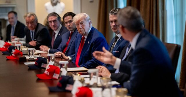 “Reuters”: Haker 60-dan çox Amerika rəsmisinin əlaqə və yazışmalarına giriş əldə edib – FOTO