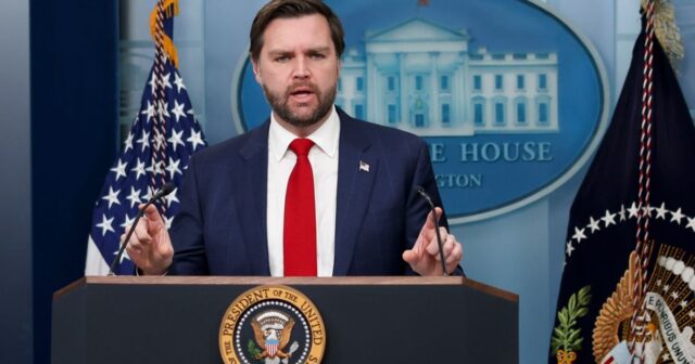 Vaşinqton Hindistan və Pakistan arasında münaqişəyə müdaxilə etməyəcək – Vens