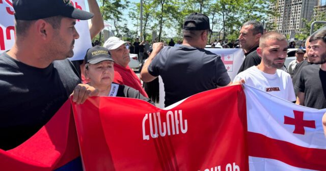 Gürcüstanın İrəvandakı səfirliyinin qarşısında növbəti ETİRAZ AKSİYASI – FOTO