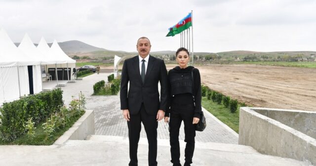 Milli Məclis İlham Əliyev və Mehriban Əliyevanı Müstəqillik Günü münasibətilə təbrik edib