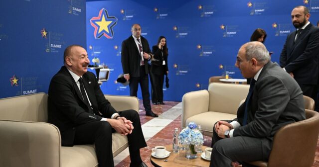 İlham Əliyevlə Nikol Paşinyanın Tiranada ayaqüstü görüşü olub