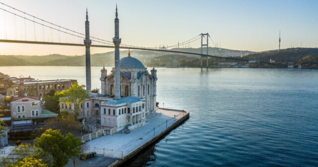 Türkiyə turizmdən rekord məbləğdə gəlir əldə etdi – FOTOLAR