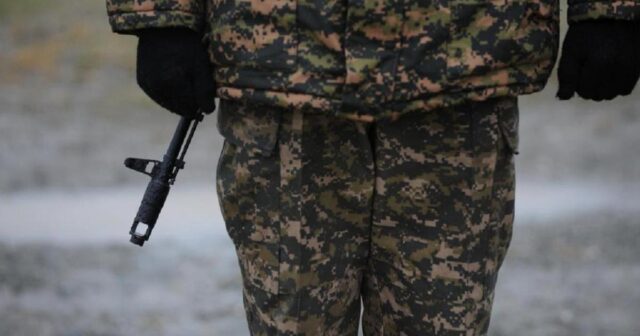 Çağırışçını güllələyərək öldürən əsgər silahla QAÇDI