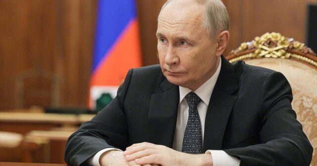 Putin: Rusiya İranın nüvə silahı əldə etməsinin əleyhinədir