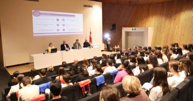 Gürcüstanda erkən nikahlara qarşı kampaniya BAŞLADI