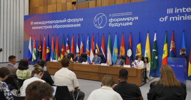Dünyanın ən böyük təhsil forumu öz işinə BAŞLADI