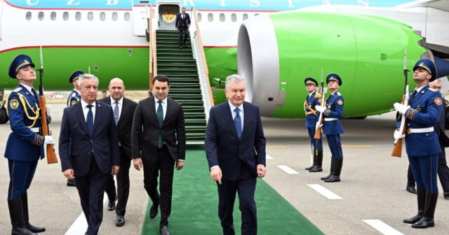 Şavkat Mirziyoyev Füzuli rayonuna səfərə gəlib