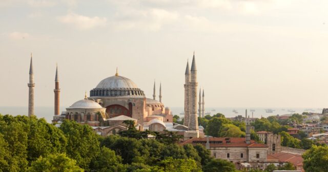 İstanbulda hər dayanacaq unudulmaz bir səyahətdir – FOTOLAR