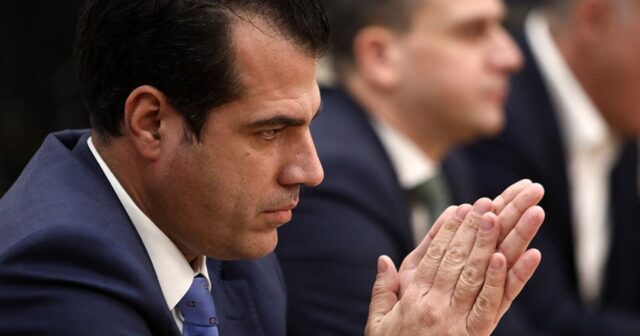 Yunan nazir: Bizim nazirlik otel deyil
