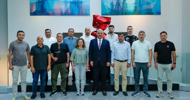 Qarabağ qazisi olan jurnalistlər Demirören Xəbər Agentliyini (DHA) ziyarət etdi
