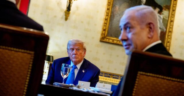 WSJ: Tramp Qətərdəki hücuma görə Netanyahuyla iki dəfə danışıb