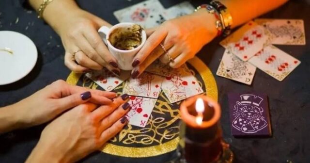 Çoxsaylı insanı aldadan 7 cadugər HƏBS EDİLDİ – FOTO Çoxsaylı insanı aldadan 7 cadugər HƏBS EDİLDİ – FOTO