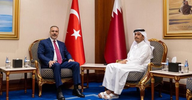 Türkiyənin XİN rəhbəri Dohada görüşlərini DAVAM ETDİRİR