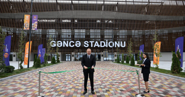 Prezident Gəncə Memorial Kompleksinin açılışında iştirak edib