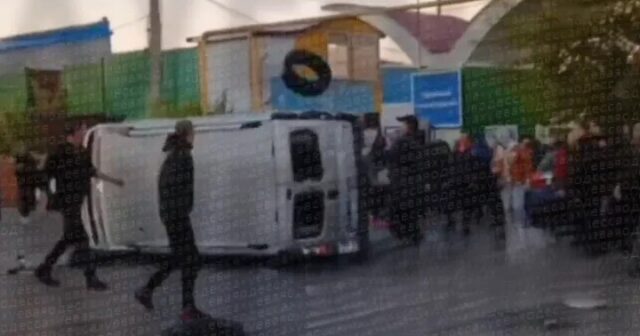 Odessada hərbi komissarlıq əməkdaşları DÖYÜLDÜ – Mikroavtobusu AŞIRDILAR – VİDEO