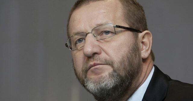 Baş nazirin müavini Alfred Kox terrorçu və ekstremistlər siyahısına SALINDI