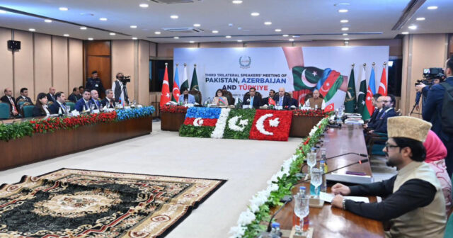 İslamabadda Azərbaycan-Pakistan-Türkiyə parlament sədrlərinin üçüncü üçtərəfli görüşü başlayıb