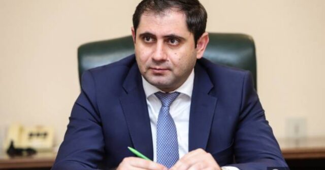 Ermənistan müdafiə naziri ABŞ müşaviri ilə əməkdaşlığı MÜZAKİRƏ ETDİ