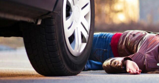 Braziliyada kişi avtomobillə qəsdən həyat yoldaşını vurub QAÇDI – VİDEO Braziliyada kişi avtomobillə qəsdən həyat yoldaşını vurub QAÇDI – VİDEO