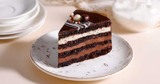 Kişi “blatnoy tort” şəklinə görə 10 sutka HƏBS EDİLDİ – FOTO Kişi “blatnoy tort” şəklinə görə 10 sutka HƏBS EDİLDİ – FOTO