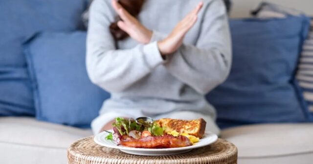 Səhər yeməyi ŞƏRT DEYİL — Alimlər yeməməyin zərərini TƏKZİB EDİR Səhər yeməyi ŞƏRT DEYİL — Alimlər yeməməyin zərərini TƏKZİB EDİR