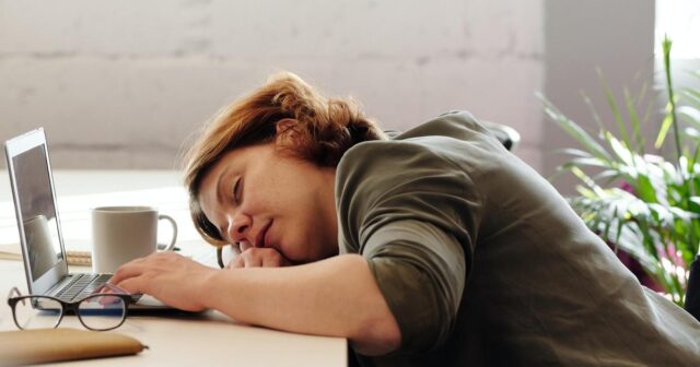 Gündə 20 dəqiqə yatmaq beyni 6 il cavanlaşdırır – ARAŞDIRMA