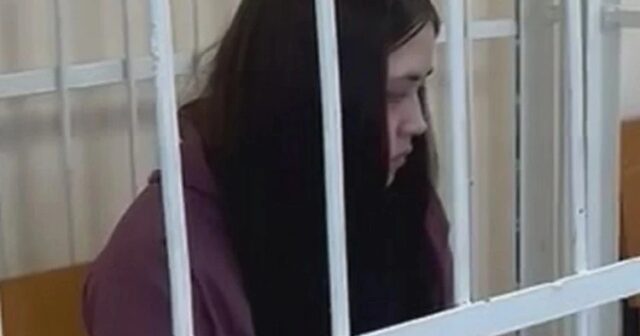 Anadan DƏHŞƏTLİ ƏMƏL: 18 aylıq körpəsini BIÇAQLADI – FOTO/VİDEO