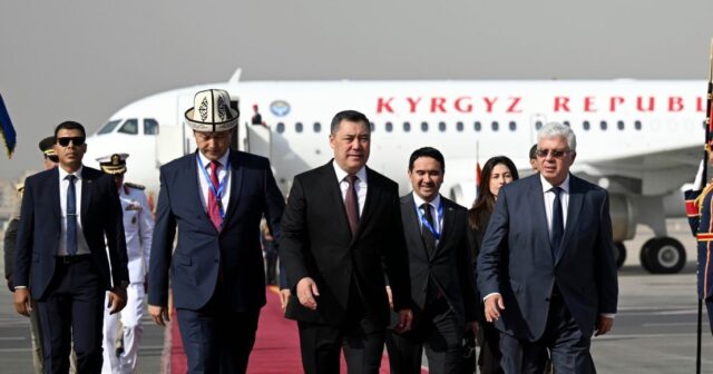 Qırğızıstan prezidenti Misirdə rəsmi SƏFƏRDƏDİR Qırğızıstan prezidenti Misirdə rəsmi SƏFƏRDƏDİR