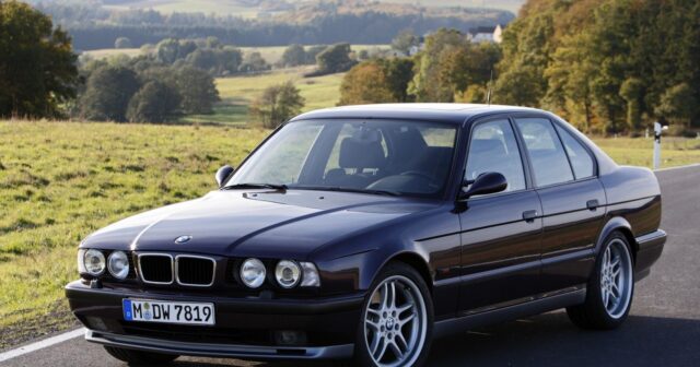 Qadına heç vaxt sahib olmadığı BMW avtomobili üçün VERGİ GƏLDİ: Polisdən ŞOK CAVAB