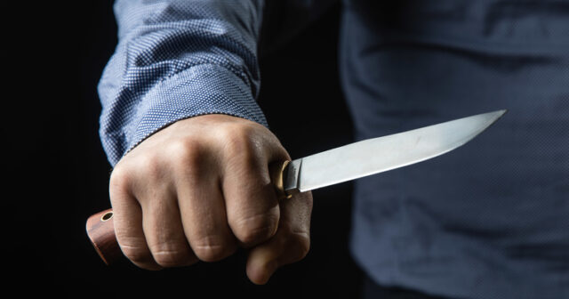 Moskvada İNSİDENT: 16 yaşlı Hüseyn Hacıyev bir mühafizəçini, iki polisi BIÇAQLADI – VİDEO