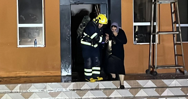 Bakıda çoxmərtəbəli yaşayış binasında tüstüdən zəhərlənənlərin son durumu açıqlanıb