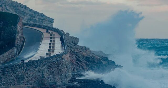 Mayorkada dəhşətli tufan GÖZLƏNİLİR – Dalğalar 12 metrə ÇATACAQ