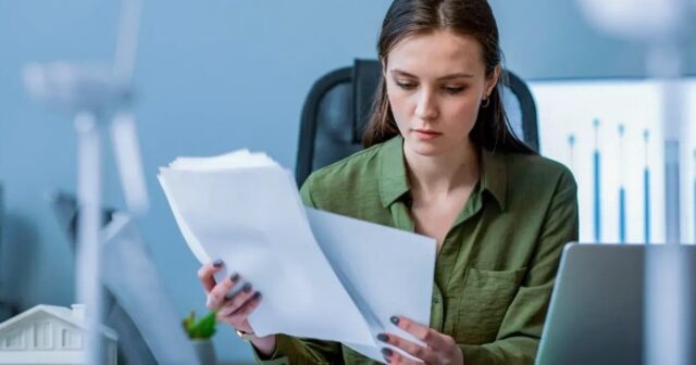 Qadın bankı öz ipoteka borcunu ödəməyə MƏCBUR ETDİ Qadın bankı öz ipoteka borcunu ödəməyə MƏCBUR ETDİ