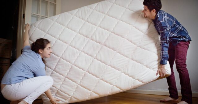 Mütəxəssislər XƏBƏRDARLIQ EDİR: Döşəkləri hər üç aydan bir çevirmək lazımdır