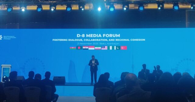 Bakıda D-8 Media Forumu işinə başlayıb