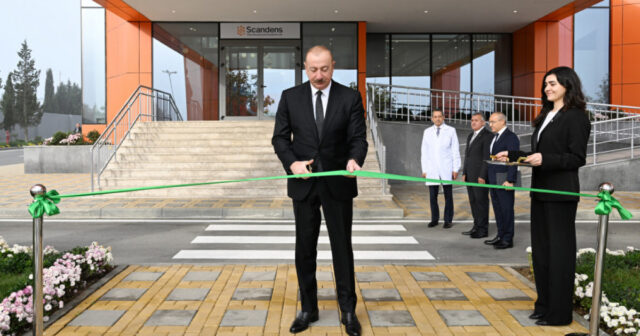 Prezident İlham Əliyev dərman preparatları istehsalı müəssisəsinin açılışında iştirak edib