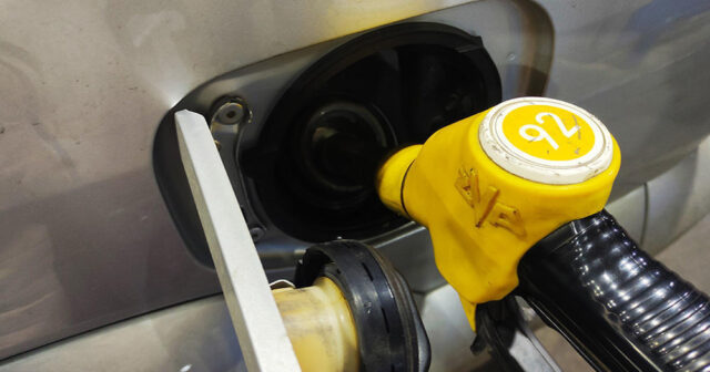 Qazaxıstanda yanacaq mafiyası İFŞA OLUNDU