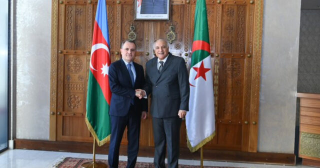 Azərbaycan və Əlcəzair XİN başçılarının görüşü başlayıb Azərbaycan və Əlcəzair XİN başçılarının görüşü başlayıb