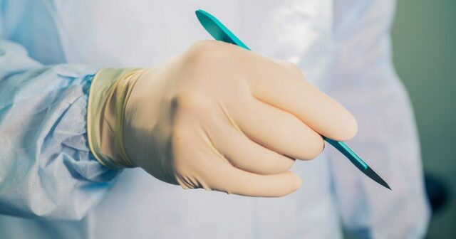 Həkim SƏHVİ: 12 yaşlı məktəblinin bir neçə orqanı səhvən ÇIXARILDI Həkim SƏHVİ: 12 yaşlı məktəblinin bir neçə orqanı səhvən ÇIXARILDI