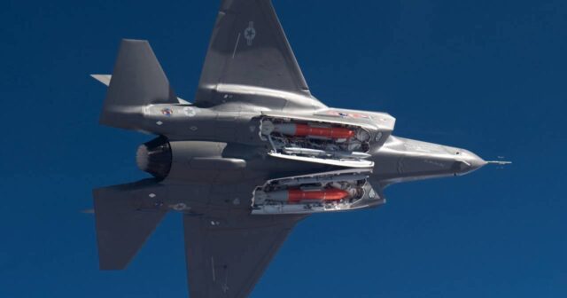 ABŞ Venesuela sahillərində qayıqları dron və F-35 ilə MƏHV EDİR