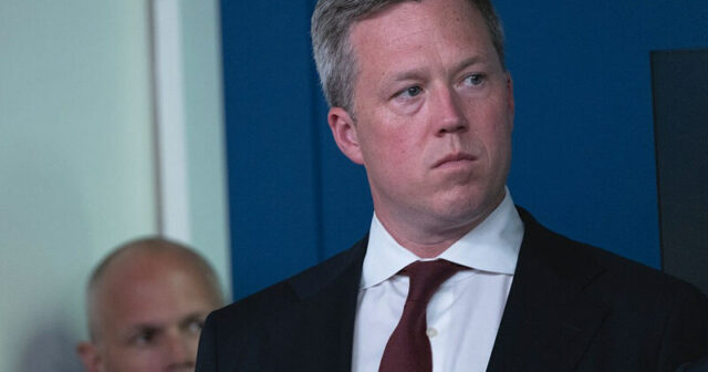 Tramp Kiyevə generallar GÖNDƏRDİ — Danışıqlar BAŞLAYIR