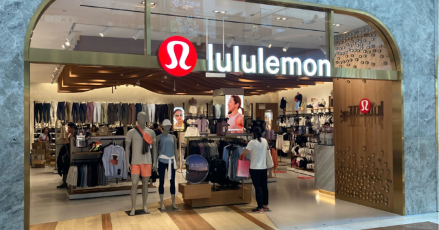 Məşhur idman geyimi brendinin baş direktoru İSTEFA VERİR