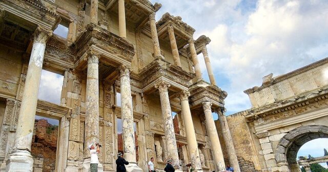 Türkiyənin tarixi şəhəri İzmir – FOTOLAR Türkiyənin tarixi şəhəri İzmir – FOTOLAR